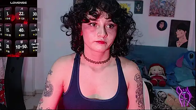 kitty22  online show from November 2025 01:32:02 PM