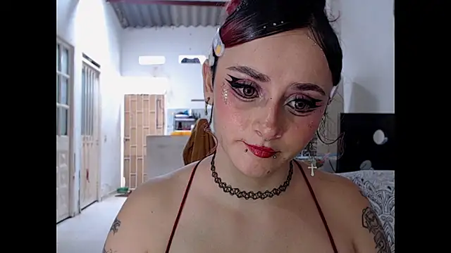 kitty22  online show from April 2026 07:07:02 PM