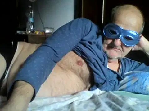 Snapshot of Geppo5911 chatting on December 2024 12:07:02 PM Geppo5911 online show from December 2024 12:07:02 PM