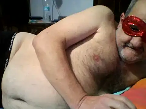 Snapshot of Geppo5911 chatting on December 2024 08:28:02 PM Geppo5911 online show from December 2024 08:28:02 PM