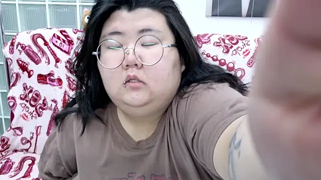 Nadine asian online show from March 2026 01:21:02 AM