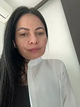 Snapshot of Janna099 chatting on February 2025 04:00:02 PM Janna099 online show from February 2025 04:00:02 PM