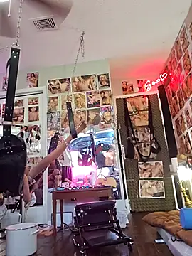 luvs2cumm69 online show from March 2025 09:05:02 PM