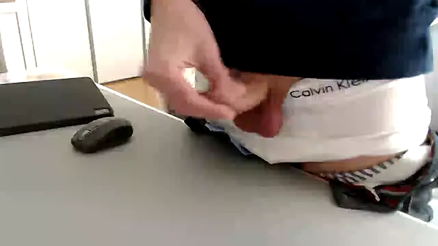 Snapshot of sperma_tributes chatting on February 2025 09:32:02 AM sperma tributes online show from February 2025 09:32:02 AM