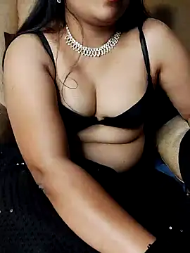 Snapshot of Traditional_Housewife_ chatting on January 2025 03:29:02 PM Traditional Housewife  online show from January 2025 03:29:02 PM