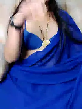 Snapshot of Traditional_Housewife_ chatting on February 2025 03:30:02 PM Traditional Housewife  online show from February 2025 03:30:02 PM