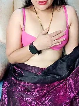 Snapshot of Traditional_Housewife_ chatting on March 2025 12:40:02 AM Traditional Housewife  online show from March 2025 12:40:02 AM