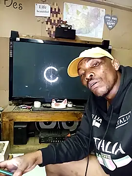 Snapshot of Ngamla123 chatting on November 2025 07:45:02 PM Ngamla123 online show from November 2025 07:45:02 PM