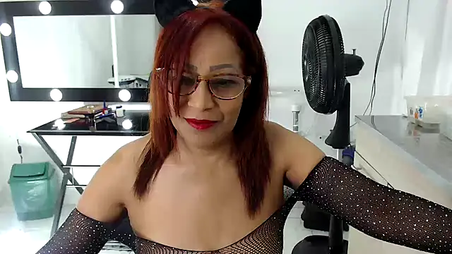 keyla-sensual online show from October 2025 10:43:02 PM