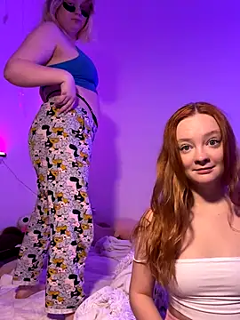 Snapshot of Radiants_two chatting on September 2025 09:26:01 PM Radiants two online show from September 2025 09:26:01 PM