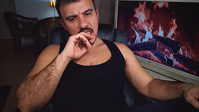 Snapshot of officeman7 chatting on January 2025 05:23:01 PM officeman7 online show from January 2025 05:23:01 PM