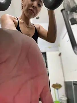 Snapshot of IzanamiTime chatting on January 2025 02:17:01 AM IzanamiTime online show from January 2025 02:17:01 AM