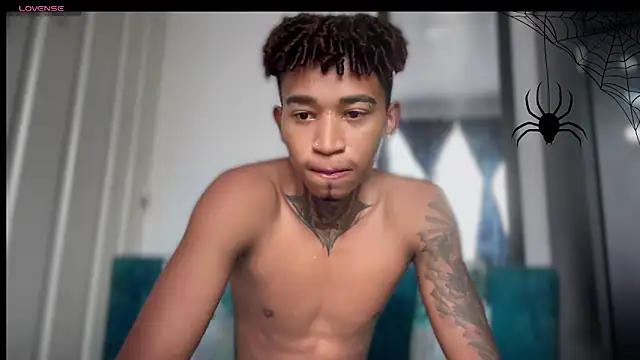 Snapshot of sexy_blacks_ chatting on October 2025 12:09:02 PM sexy blacks online show from October 2025 12:09:02 PM