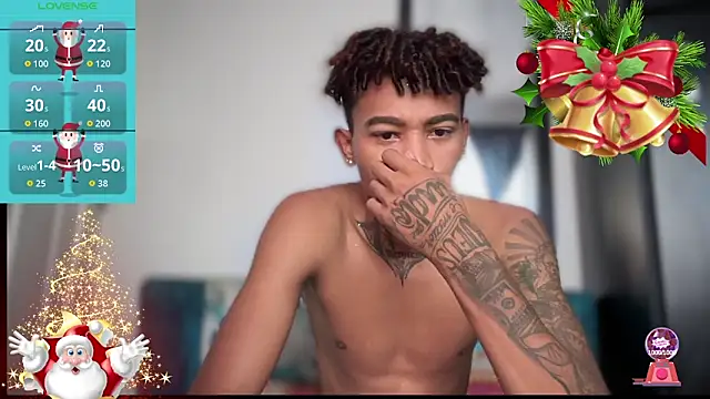 Snapshot of sexy_blacks_ chatting on December 2025 12:10:01 PM sexy blacks online show from December 2025 12:10:01 PM