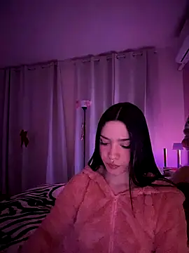 ShannonShanny online show from December 2025 07:51:02 PM