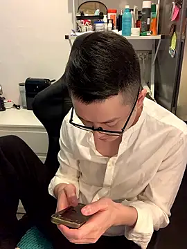 wangjian2324 online show from January 2026 01:04:01 PM