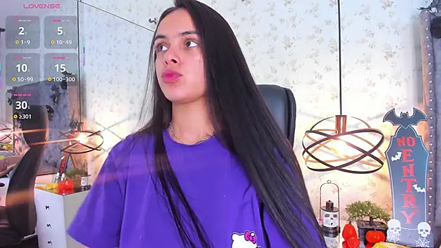 Snapshot of ChloeHarper_ chatting on October 2025 01:40:02 PM ChloeHarper online show from October 2025 01:40:02 PM