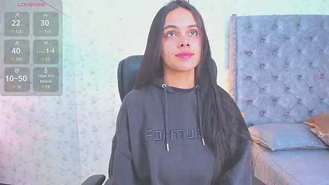 Snapshot of ChloeHarper_ chatting on October 2025 01:36:03 PM ChloeHarper online show from October 2025 01:36:03 PM