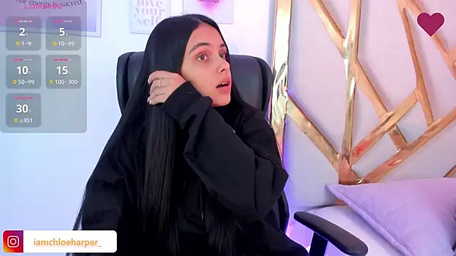 Snapshot of ChloeHarper_ chatting on November 2025 06:40:01 PM ChloeHarper online show from November 2025 06:40:01 PM