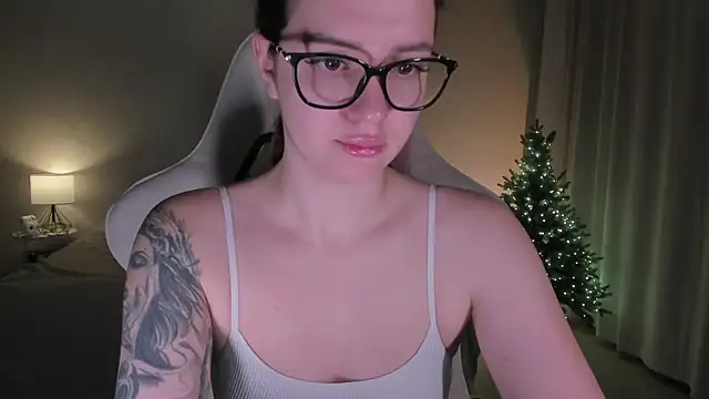Sonia moon  online show from December 2024 01:37:02 AM