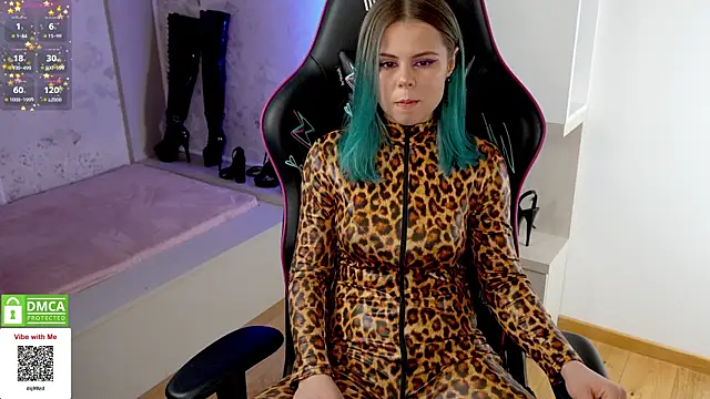 Snapshot of Latex_Kitty chatting on January 2025 11:20:02 AM Latex Kitty online show from January 2025 11:20:02 AM