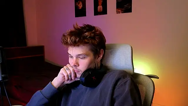 DENIS HERE online show from January 2026 11:07:01 PM