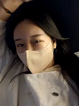 Snapshot of yuunalee chatting on October 2025 09:05:02 PM yuunalee online show from October 2025 09:05:02 PM