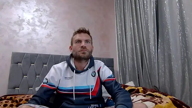 Snapshot of 10in_deluxe chatting on November 2025 07:40:01 AM 10in deluxe online show from November 2025 07:40:01 AM