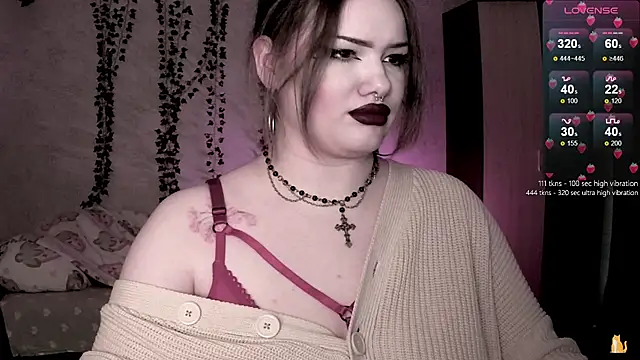 strawberry elfcat online show from October 2025 06:03:01 AM