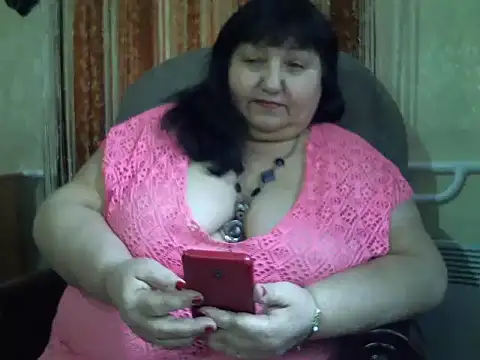 Snapshot of Nezsbudka chatting on February 2025 10:18:02 AM Nezsbudka online show from February 2025 10:18:02 AM