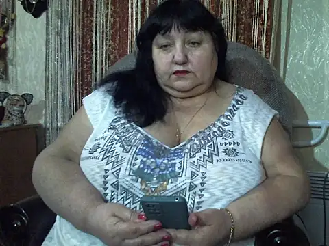 Snapshot of Nezsbudka chatting on February 2025 05:07:02 PM Nezsbudka online show from February 2025 05:07:02 PM