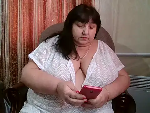 Snapshot of Nezsbudka chatting on February 2025 07:42:02 AM Nezsbudka online show from February 2025 07:42:02 AM