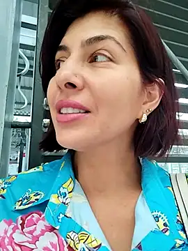 scarlett moore online show from March 2025 10:00:02 PM