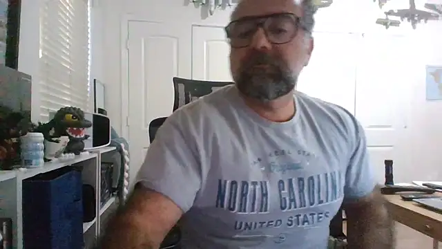 chainjulious online show from November 2025 01:33:02 PM