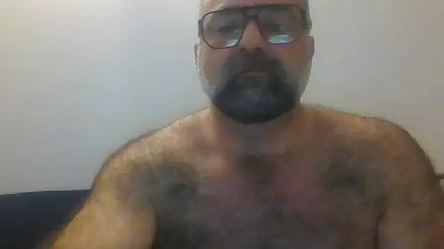 Snapshot of chainjulious chatting on May 2026 11:18:02 AM chainjulious online show from May 2026 11:18:02 AM