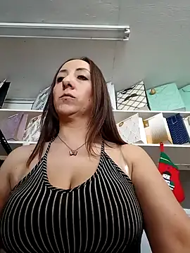 Snapshot of Mia_Novikov chatting on December 2024 08:47:02 PM Mia Novikov online show from December 2024 08:47:02 PM