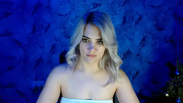 Snapshot of nika_gold1 chatting on December 2024 05:35:02 PM nika gold1 online show from December 2024 05:35:02 PM