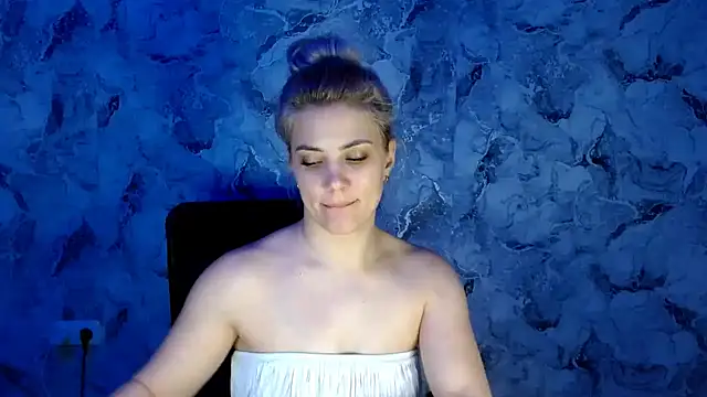 Snapshot of nika_gold1 chatting on January 2025 09:39:02 PM nika gold1 online show from January 2025 09:39:02 PM