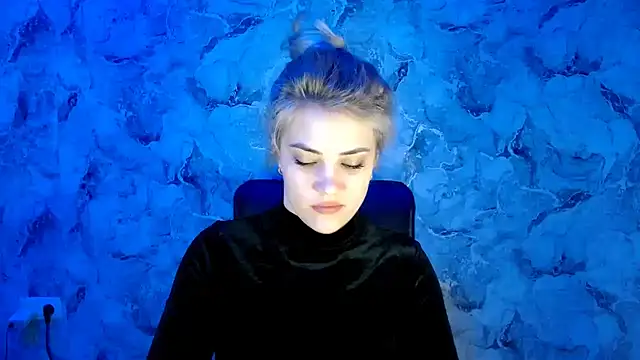 Snapshot of nika_gold1 chatting on February 2025 03:17:02 PM nika gold1 online show from February 2025 03:17:02 PM