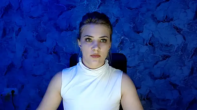 Snapshot of nika_gold1 chatting on March 2025 07:38:02 PM nika gold1 online show from March 2025 07:38:02 PM