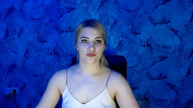 Snapshot of nika_gold1 chatting on March 2025 07:50:02 PM nika gold1 online show from March 2025 07:50:02 PM