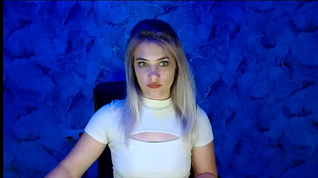 Snapshot of nika_gold1 chatting on September 2025 10:15:01 AM nika gold1 online show from September 2025 10:15:01 AM