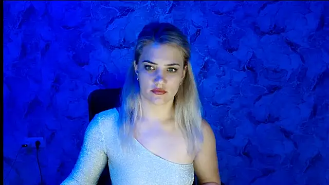 Snapshot of nika_gold1 chatting on October 2025 02:47:01 PM nika gold1 online show from October 2025 02:47:01 PM