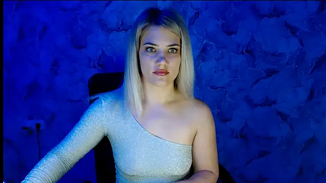 Snapshot of nika_gold1 chatting on October 2025 01:00:01 PM nika gold1 online show from October 2025 01:00:01 PM