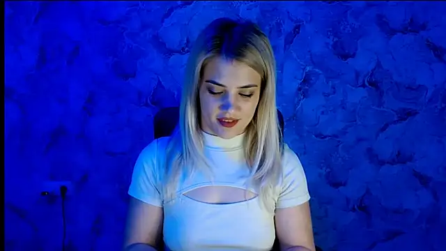 Snapshot of nika_gold1 chatting on November 2025 08:51:01 PM nika gold1 online show from November 2025 08:51:01 PM