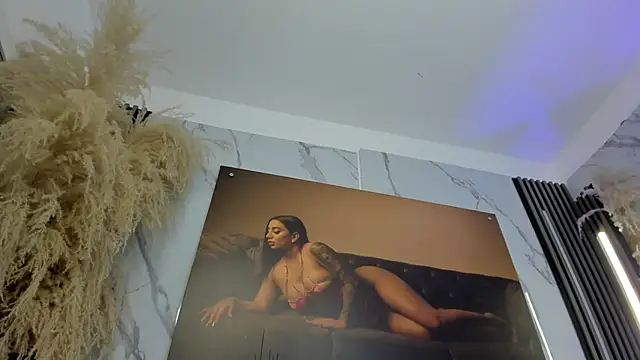 Snapshot of sofhiaa_adaams chatting on December 2025 10:05:01 PM sofhiaa adaams online show from December 2025 10:05:01 PM