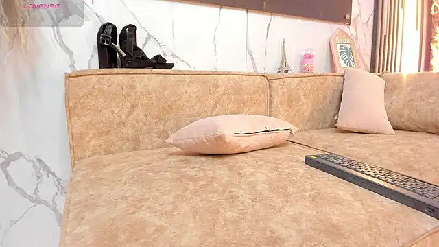 Snapshot of sofhiaa_adaams chatting on December 2025 03:28:02 PM sofhiaa adaams online show from December 2025 03:28:02 PM