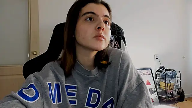 emmamurrr online show from December 2024 12:16:01 PM