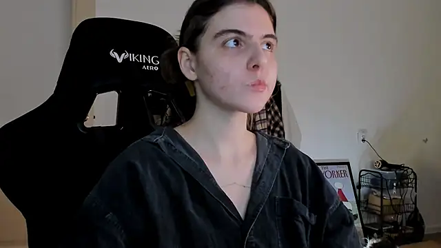 emmamurrr online show from December 2024 02:06:01 PM