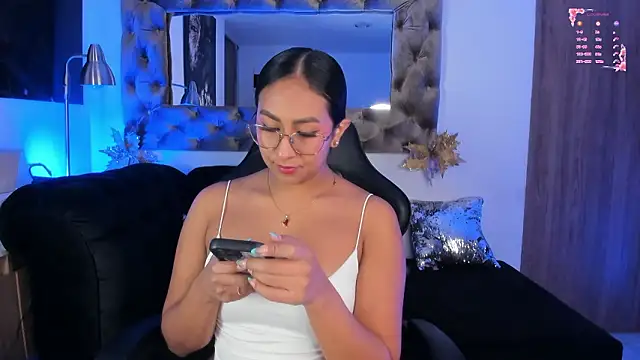 AmelyaMann online show from January 2026 02:01:02 PM